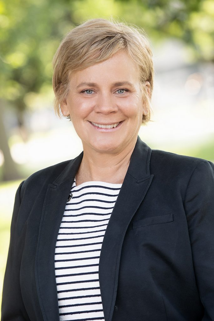 Christine Stallmann headshot
